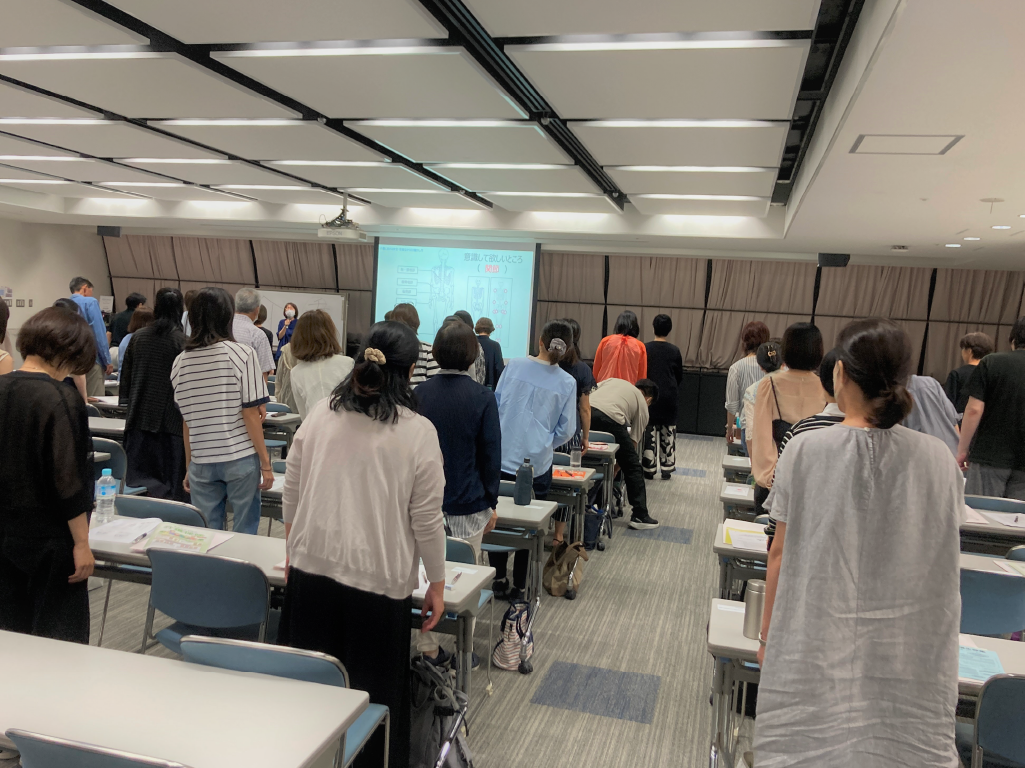 介護に関する入門的研修の模様